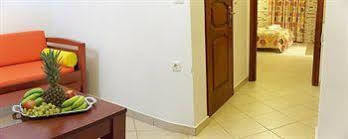 Ii Aparthotel